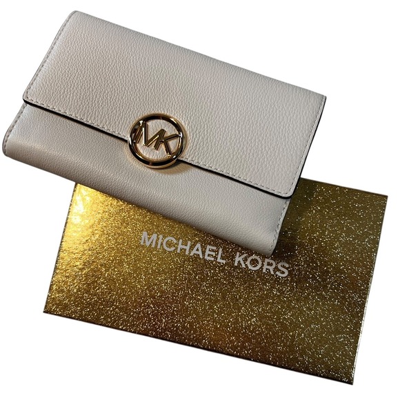 Michael Kors Jet Set Travel Large Trifold Wallet Pebbled Leather Beige NWT - Picture 1 of 8